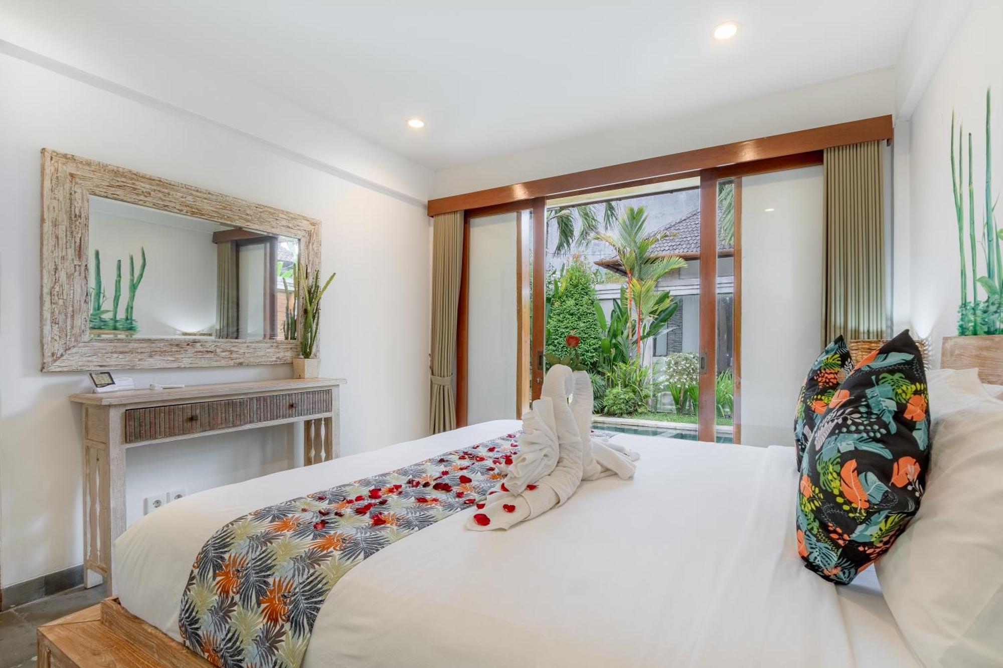Two Lizards Beach Villas Sanur  Exterior photo